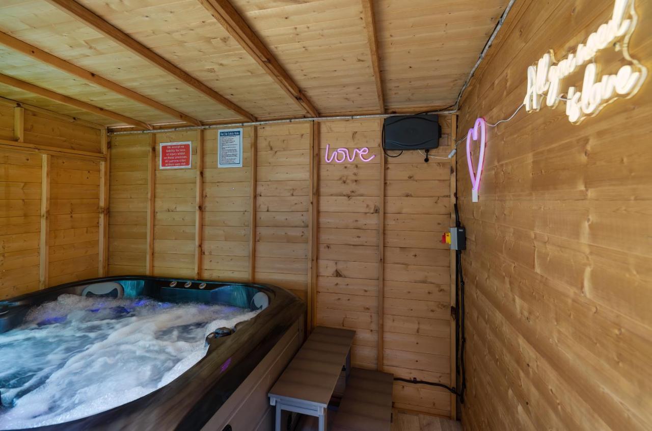 Perfect Couple Retreat To Unwind&Relax With Hottub Apartment Peacehaven Luaran gambar